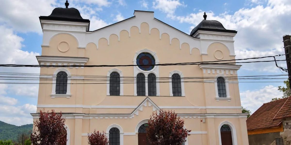 Sinagoga din Seini, restaurată complet, va fi inaugurată pe 20 octombrie și va deveni muzeu și sală de concerte